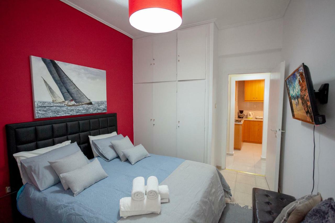 Апартаменти Renovated And Cool Flat In Ideal Location Афіни Екстер'єр фото