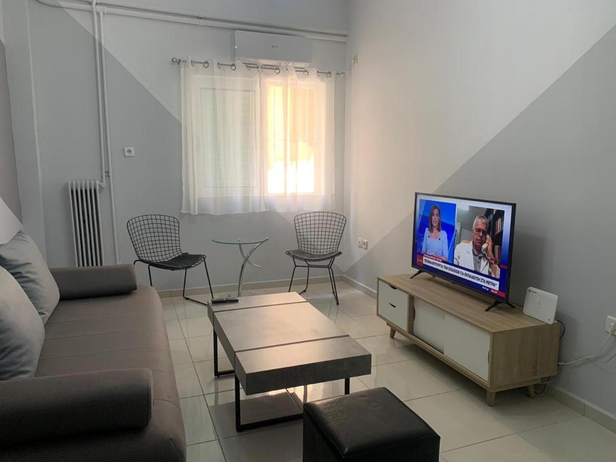 Апартаменти Renovated And Cool Flat In Ideal Location Афіни Екстер'єр фото