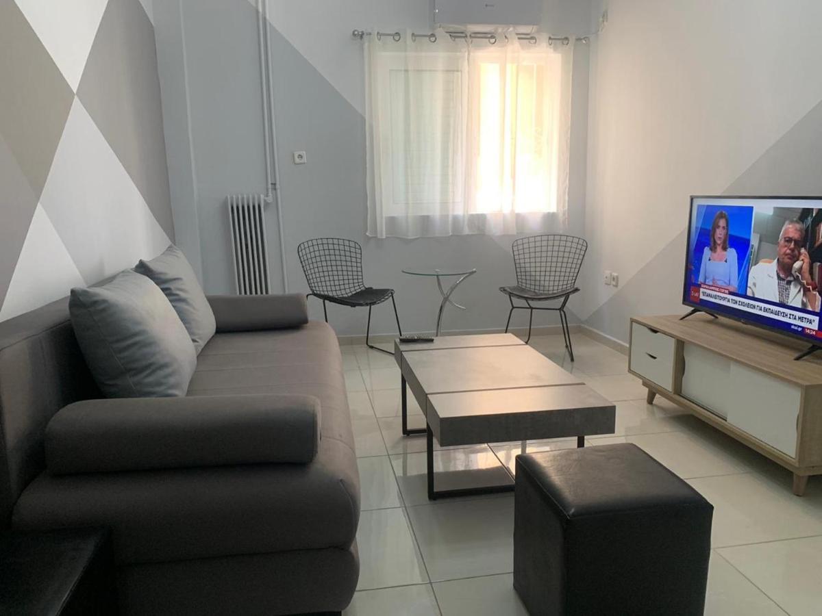 Апартаменти Renovated And Cool Flat In Ideal Location Афіни Екстер'єр фото